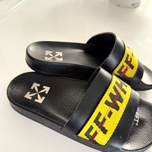 Off-White Black and Yellow Logo Slides